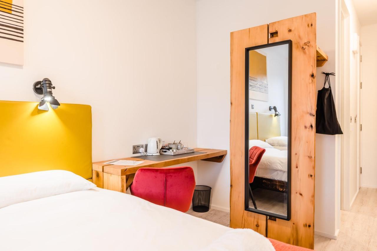 Cardiff Arms Bistro & Hotel Treorky Екстериор снимка