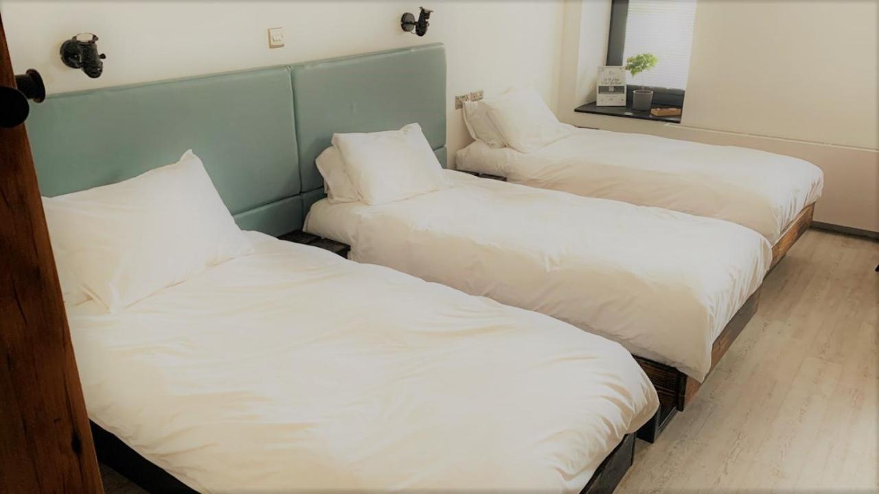 Cardiff Arms Bistro & Hotel Treorky Екстериор снимка